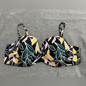 La Vie En Rose Bikini Top